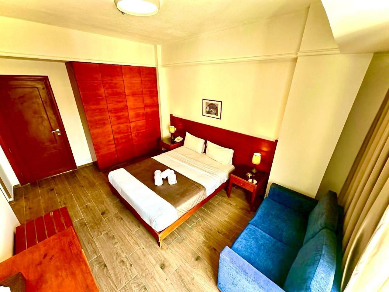 Caesar'S Park Hotel Beirut Esterno foto