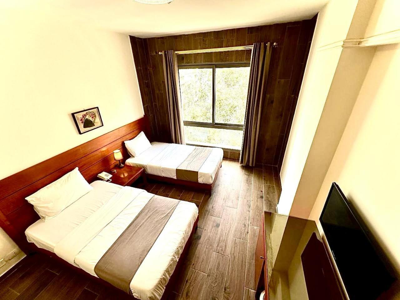 Caesar'S Park Hotel Beirut Esterno foto