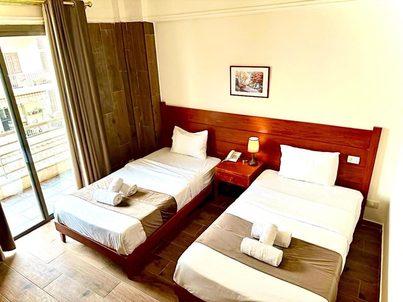 Caesar'S Park Hotel Beirut Esterno foto