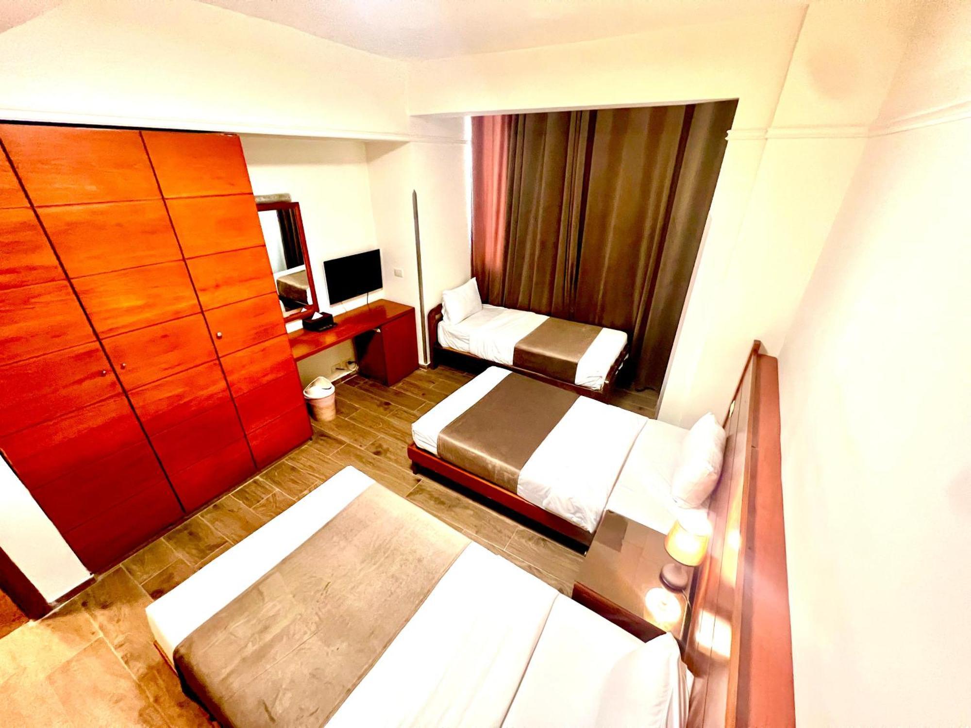 Caesar'S Park Hotel Beirut Esterno foto