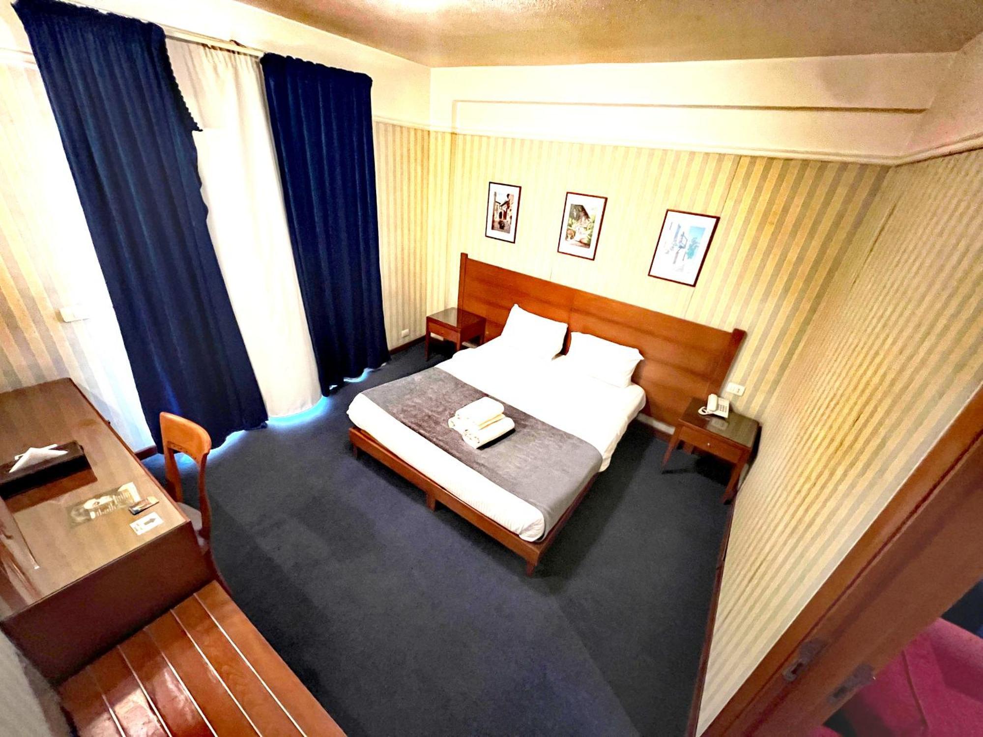 Caesar'S Park Hotel Beirut Esterno foto