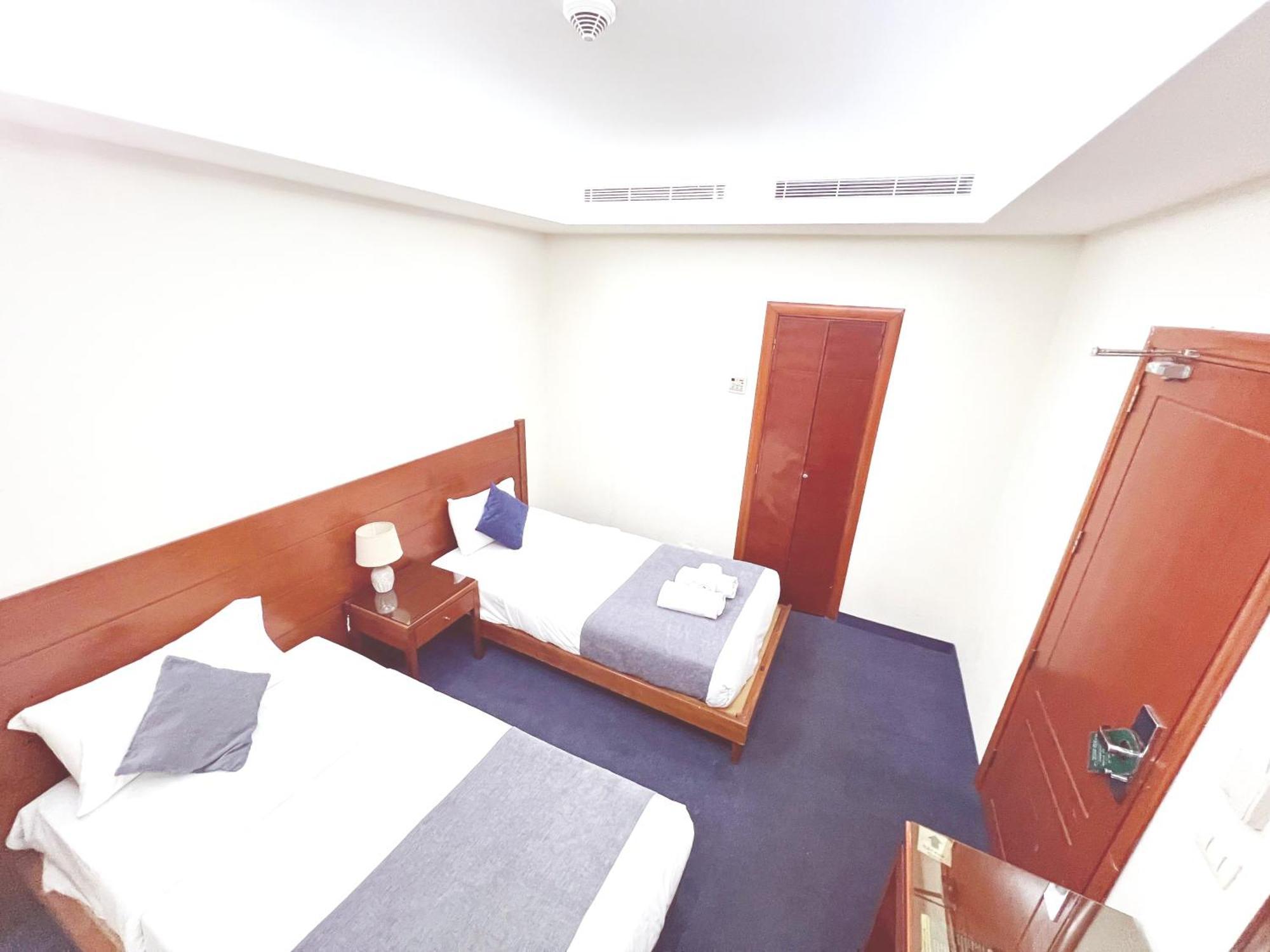 Caesar'S Park Hotel Beirut Esterno foto