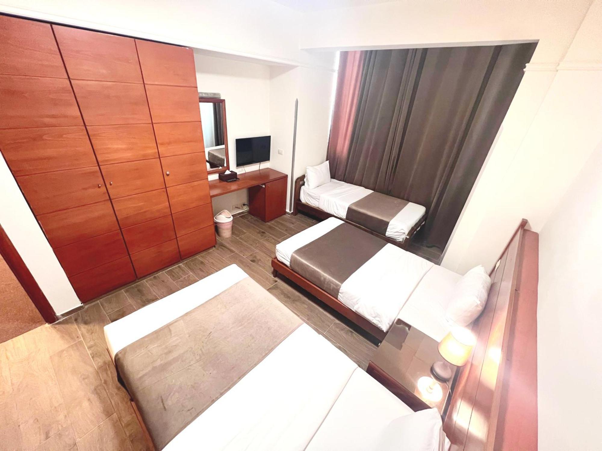 Caesar'S Park Hotel Beirut Esterno foto