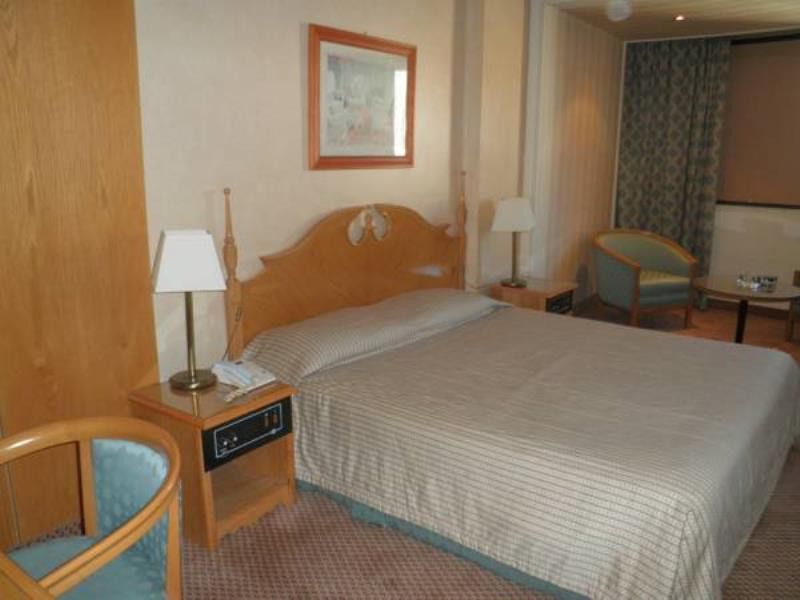 Caesar'S Park Hotel Beirut Esterno foto