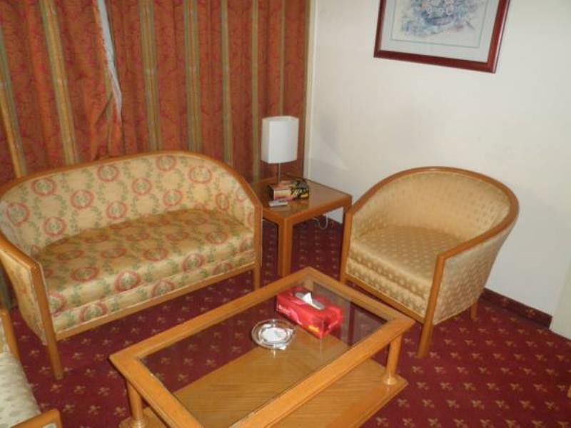 Caesar'S Park Hotel Beirut Esterno foto