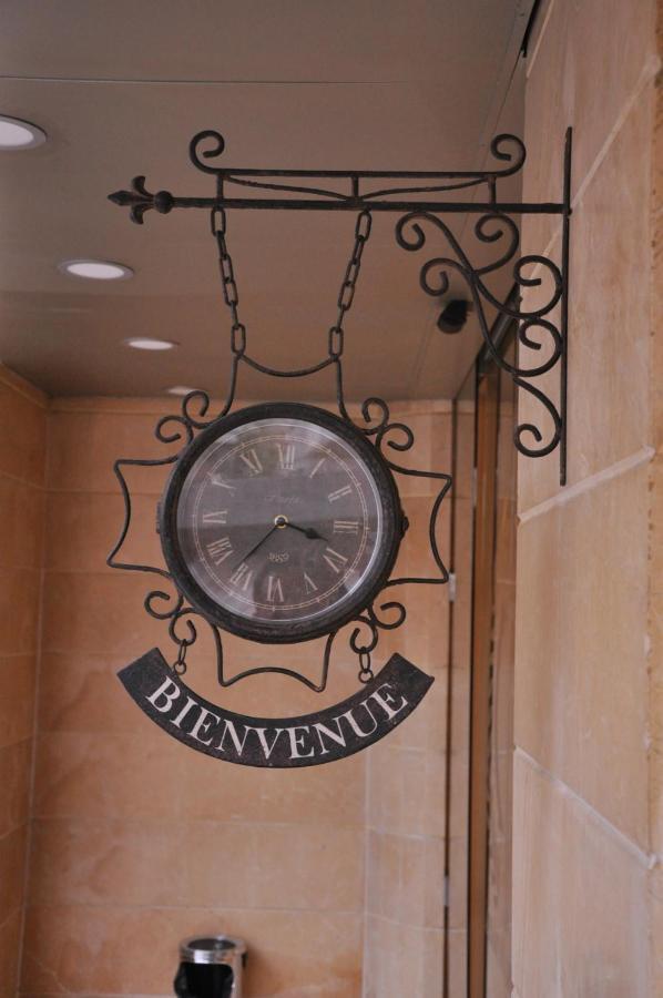 Caesar'S Park Hotel Beirut Esterno foto
